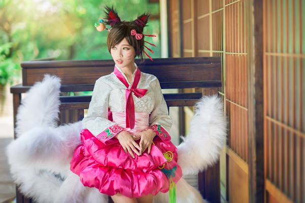league-of-legend-julia-cosplay-011816-14.jpg