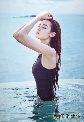 迪丽热巴早年最美写真曝光！穿吊带睡衣身材火辣，秀白皙美背！-6.jpeg