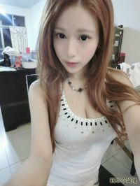 F妹 Vicky Chen 上課穿爆乳裝